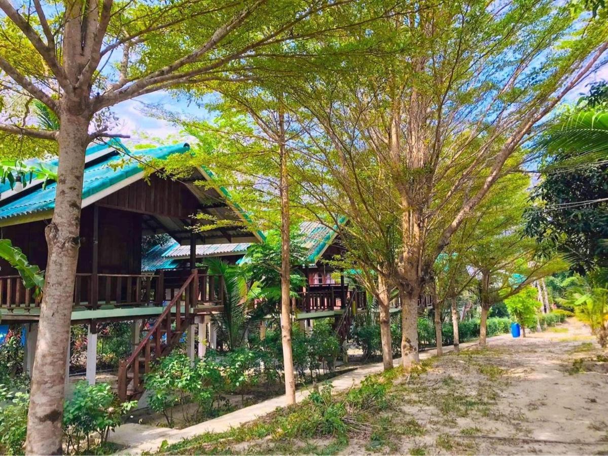 Hotel Rasta House,,Koh Phayam Exterior foto