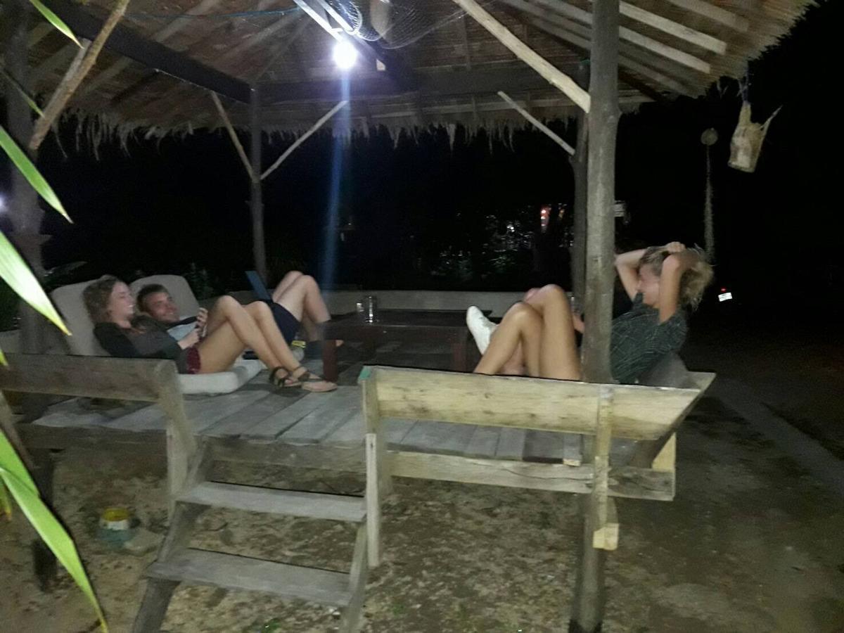 Hotel Rasta House,,Koh Phayam Exterior foto
