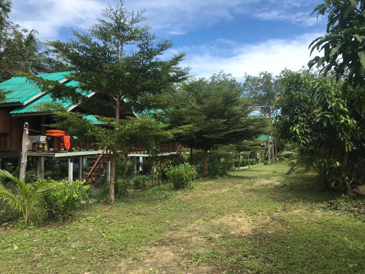 Hotel Rasta House,,Koh Phayam Exterior foto